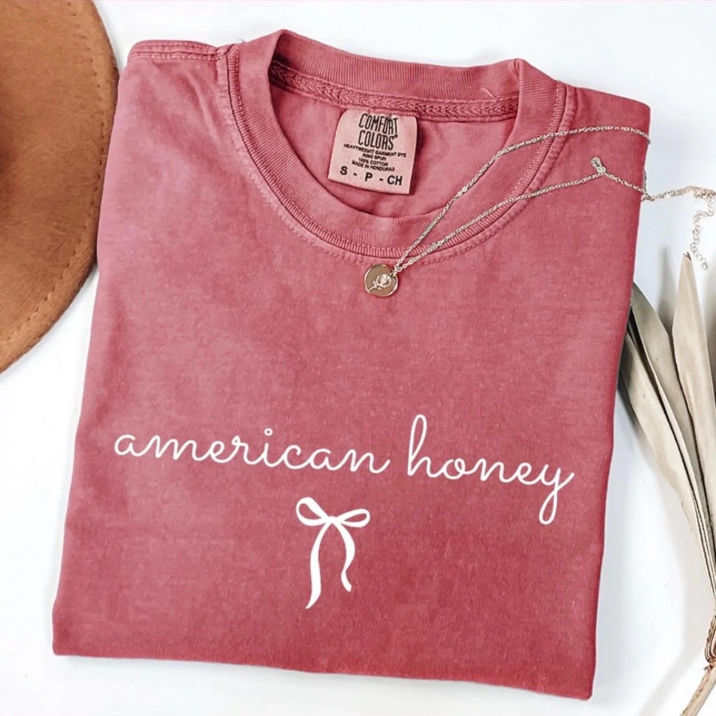 Simple American Honey Tee